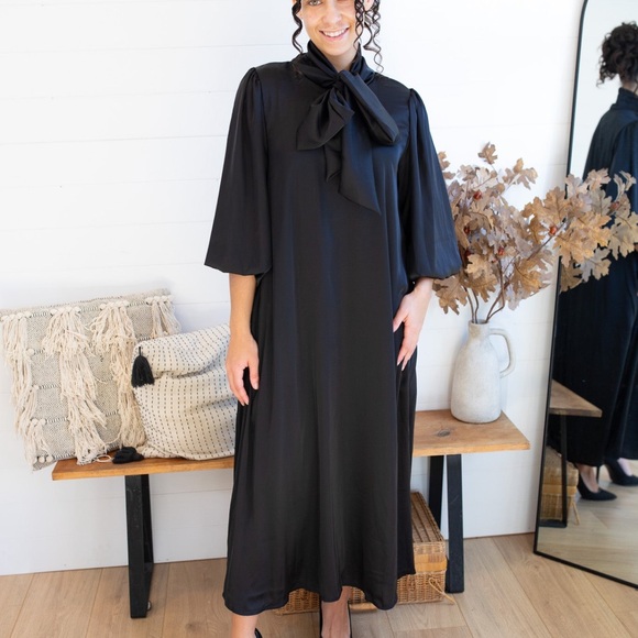 🖤Reserved listing!🖤 - Picture 2 of 4